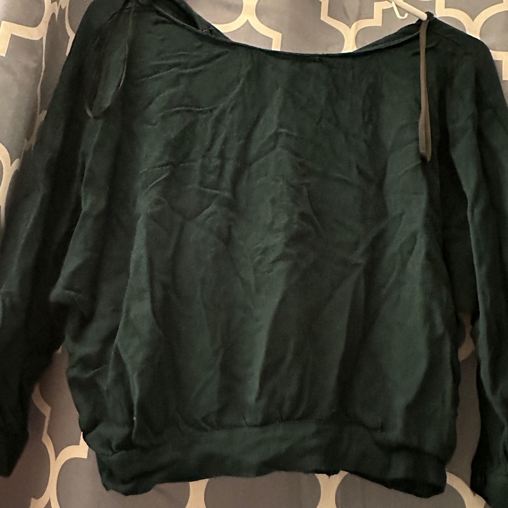 Forever 21 size small dark forest green shirt - NEW